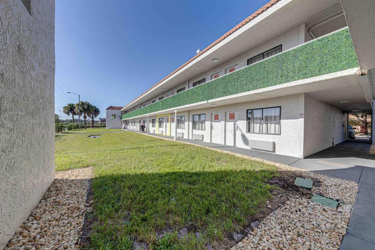 Travel Lodge By Wyndham 10 Min From Disney Kissimmee Exteriör bild