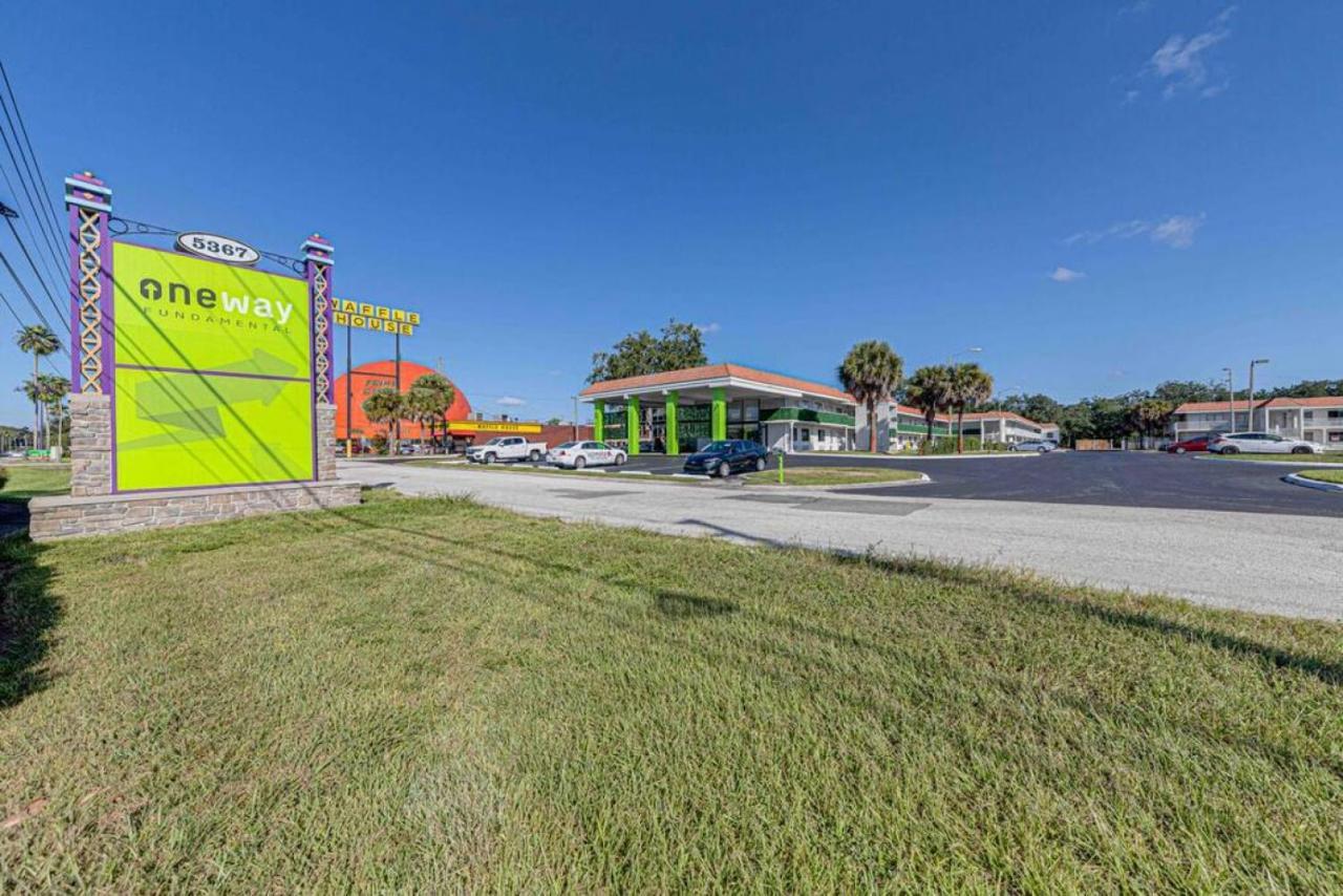 Travel Lodge By Wyndham 10 Min From Disney Kissimmee Exteriör bild